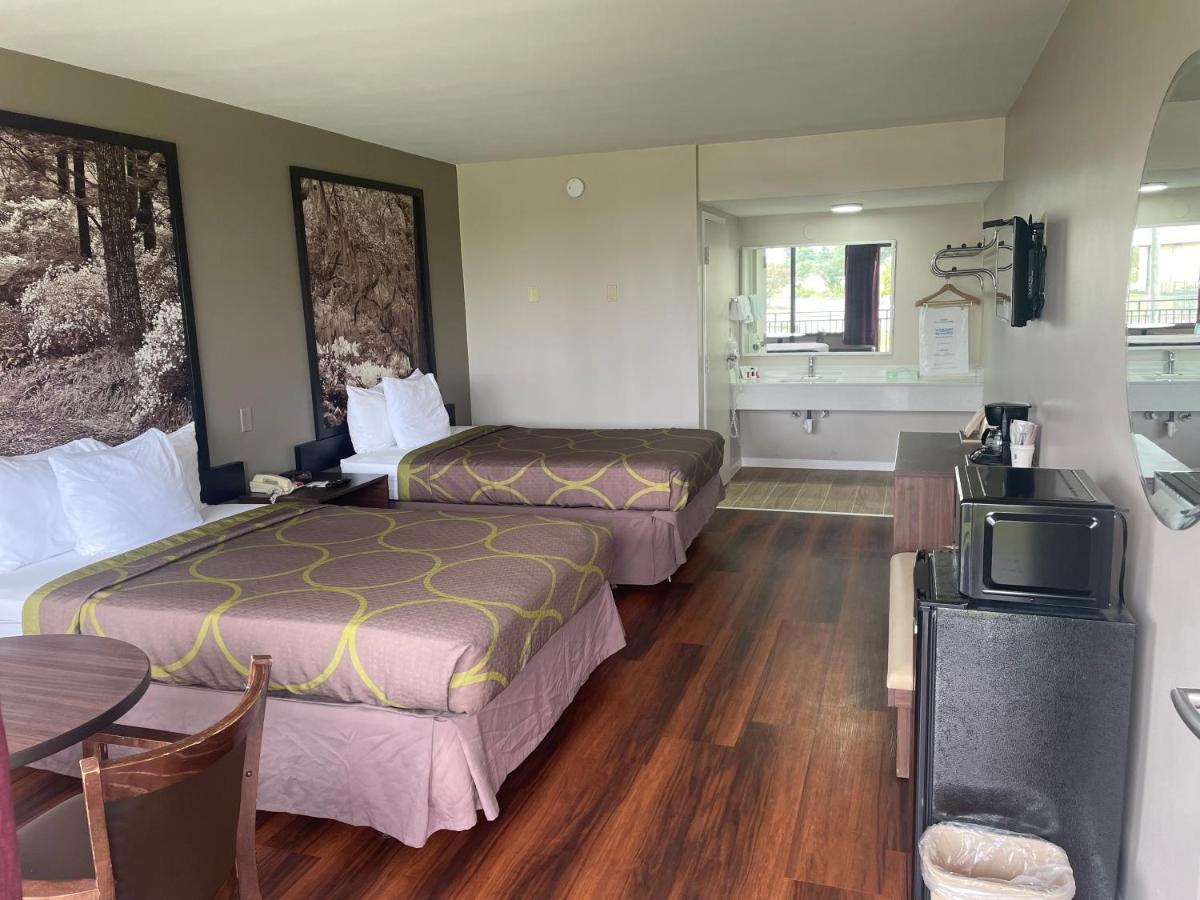 Super 8 By Wyndham Valdosta Mall Εξωτερικό φωτογραφία