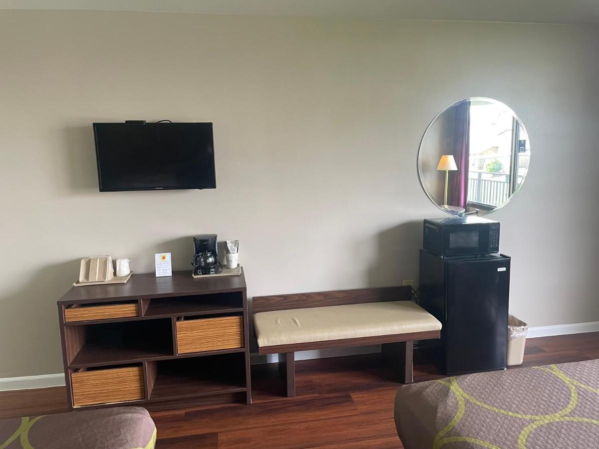 Super 8 By Wyndham Valdosta Mall Εξωτερικό φωτογραφία
