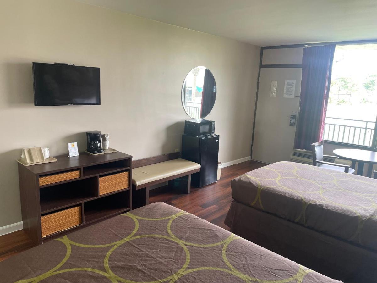 Super 8 By Wyndham Valdosta Mall Εξωτερικό φωτογραφία
